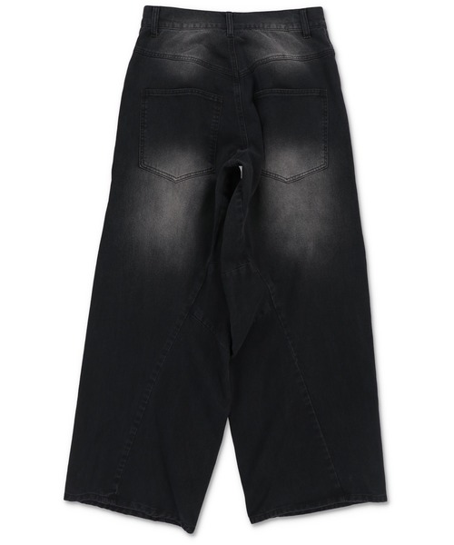 SPINNS(スピンズ)の「カラーバギーパンツ/バレルシルエット(その他パンツ・メンズ・ブラック/ピンク/サックスブルー・L/M)」の4枚目の写真