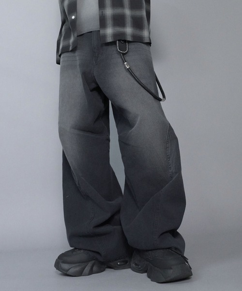 SPINNS(スピンズ)の「カラーバギーパンツ/バレルシルエット(その他パンツ・メンズ・ブラック/ピンク/サックスブルー・L/M)」の16枚目の写真