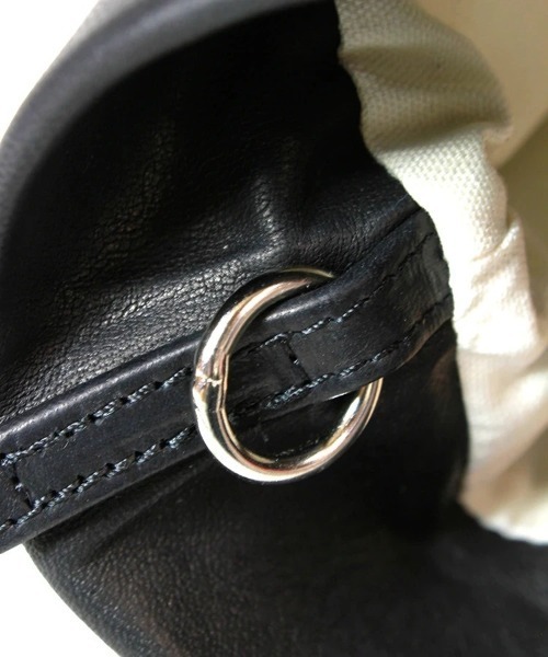 Butler Verner Sails（バトラーヴァーナーセイルス）の「Butler Verner Sails 隠しﾏｸﾞﾈｯﾄ馬革ｼﾝﾌﾟﾙｼｮﾙﾀﾞｰ（ショルダーバッグ・メンズ・ブラック/キャメル・FREE）」の8枚目の写真