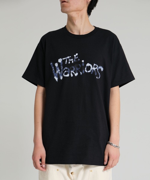 DELUXE(デラックス)の「DELUXE x THE Warriors LOGO TEE(Tシャツ/カットソー・メンズ・グレー/ブラック/ホワイト・X-LARGE/LARGE)」の2枚目の写真