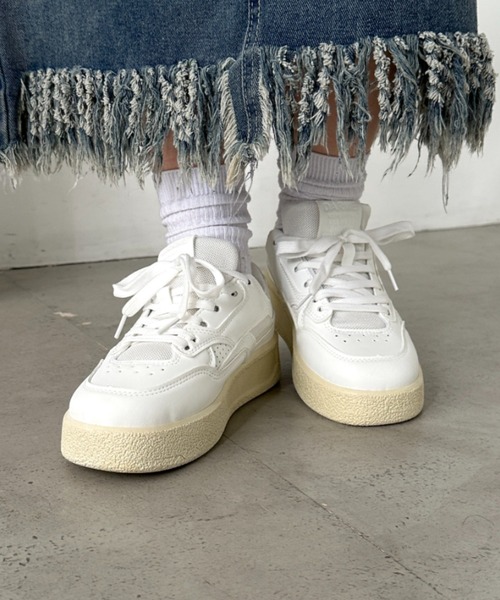 CLEA(クレア)の「厚底ラインローカットスニーカー(スニーカー・レディース・ネイビー/ホワイト・23.5cm/24.5cm)」の18枚目の写真
