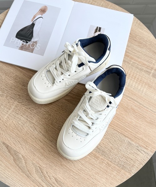 CLEA(クレア)の「厚底ラインローカットスニーカー(スニーカー・レディース・ネイビー/ホワイト・23.5cm/24.5cm)」の9枚目の写真