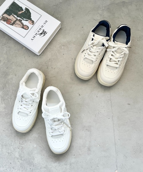 CLEA(クレア)の「厚底ラインローカットスニーカー(スニーカー・レディース・ネイビー/ホワイト・23.5cm/24.5cm)」の11枚目の写真