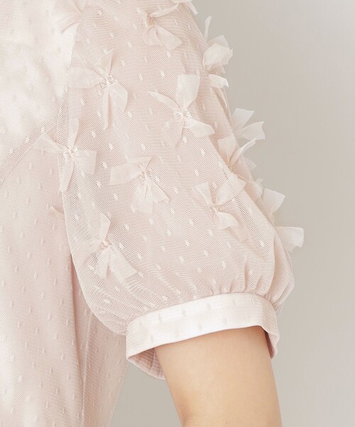 TO BE CHIC(トゥー ビー シック)の「リボンチュール チュニックブラウス(シャツ/ブラウス・レディース・ベージュ/ブラック・40/42)」の6枚目の写真