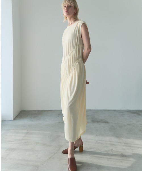 Muel Chic(ミュエルシック)の「Arbon onepiece アーボンワンピース(ワンピース・レディース・ブラック/オレンジ/ホワイト・MEDIUM/SMALL)」の1枚目の写真