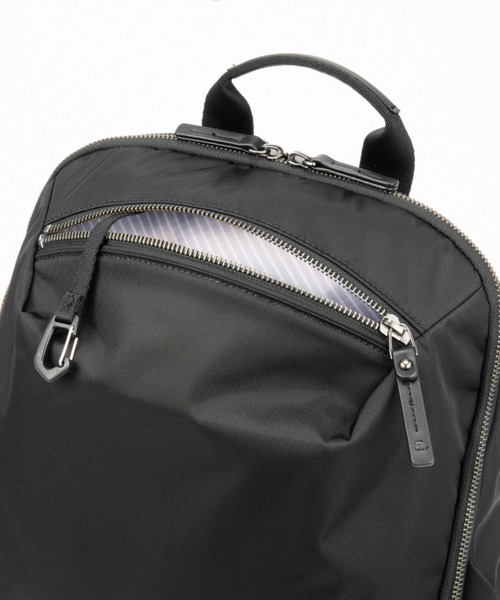 ace.(エース)の「ルフィラ B4サイズ収納 15.6インチPC収納 18L 520g 軽量 ボトルホルダー セットアップ 17912(ビジネスバッグ・レディース・ネイビー/ブラック/ベージュ・FREE)」の21枚目の写真