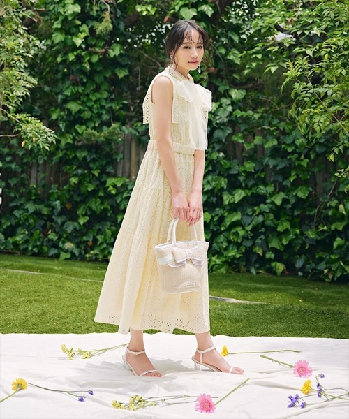 SWINGLE（スウィングル）の「アイレットレース×チュールボウタイワンピース（ワンピース・レディース・オフホワイト/イエロー/ネイビー・FREE）」の7枚目の写真