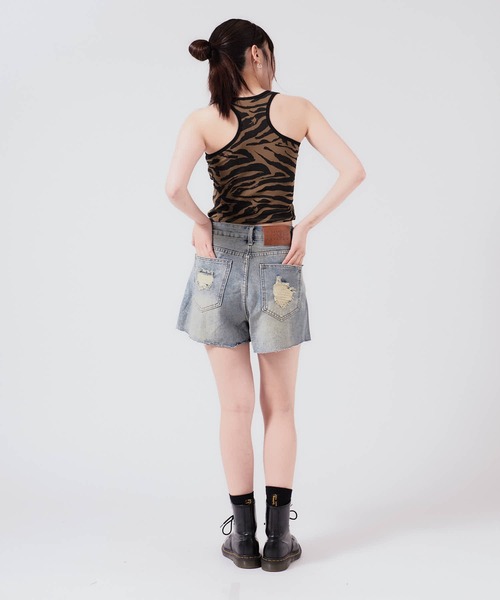 Chick(チック)の「Cotton Damaged Shorts / コットン ダメージ加工ショートパンツ(デニムパンツ・レディース・ブラック/ブルー・M/S)」の15枚目の写真