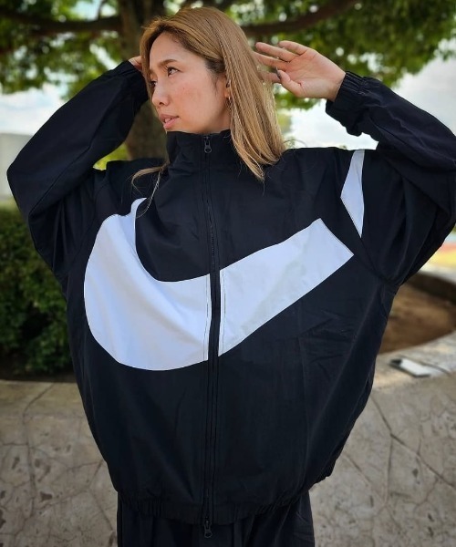 NIKEナイキトラックジャケットジップアップブルゾンジャージ黒ブラック緑グリーン NIKE 【古着】NIKE（ナイキ）トラックジャケット/ジャージ 黒