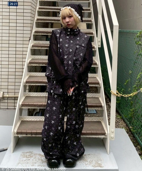 Candy Stripper（キャンディストリッパー）の「【HELLO KITTY】RIBBON＆DOT WRAP パンツ（その他パンツ・レディース・アイボリー/ブラック/ピンク・FREE）」の6枚目の写真