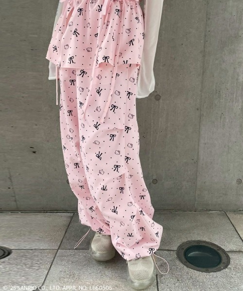 Candy Stripper（キャンディストリッパー）の「【HELLO KITTY】RIBBON＆DOT WRAP パンツ（その他パンツ・レディース・アイボリー/ブラック/ピンク・FREE）」の16枚目の写真