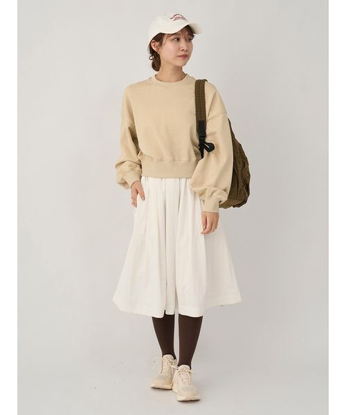 emmi（エミ）の「【ONLINE限定カラー】ラメ裏毛ショートスウェットトップス（スウェット・レディース・ライトグレー/ライトベージュ/ブルー・F）」の15枚目の写真
