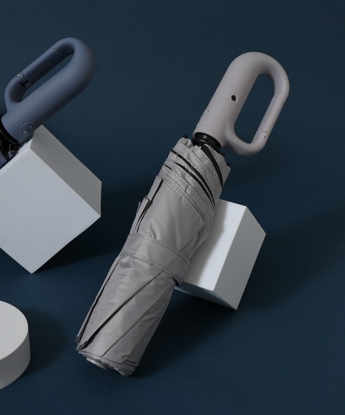 FUNALIVE（ファンアライブ）の「ワンプッシュ開閉 完全遮光 カラビナハンドル 折り畳み傘 日傘 /ユニセックス 晴雨兼用 UVカット 軽量 コンパクト（折りたたみ傘・メンズ・グレー/ライトブルー/ライトグリーン/クリーム/ブラック・F）」の3枚目の写真