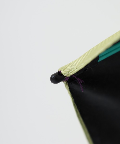 FUNALIVE（ファンアライブ）の「ワンプッシュ開閉 完全遮光 カラビナハンドル 折り畳み傘 日傘 /ユニセックス 晴雨兼用 UVカット 軽量 コンパクト（折りたたみ傘・メンズ・グレー/ライトブルー/ライトグリーン/クリーム/ブラック・F）」の19枚目の写真