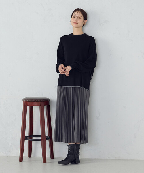 COMME CA ISM（コムサイズム）の「エンボス加工プリーツスカート（スカート・レディース・チャコール/グレイッシュベージュ/モカ・LARGE/MEDIUM/SMALL）」の5枚目の写真
