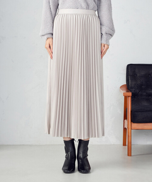 COMME CA ISM（コムサイズム）の「エンボス加工プリーツスカート（スカート・レディース・チャコール/グレイッシュベージュ/モカ・LARGE/MEDIUM/SMALL）」の16枚目の写真