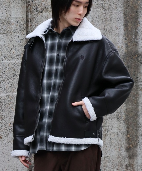 U.S. POLO ASSN.(ユーエスポロアッスン)の「【U.S. POLO ASSN./ユーエスポロアッスン】 B3 ムートン ジャケット(ブルゾン・メンズ・ブラック/ブラウン・S/M/XL/L)」の3枚目の写真