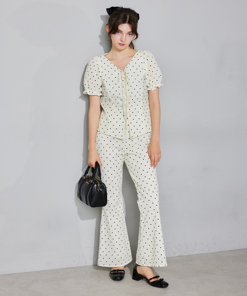 Seemi. byNICECLAUP（ シーミーバイナイスクラップ）の「【Seemi.】ベロアドットパンツ（その他パンツ・レディース・ブラック系その他/ホワイト系その他・SMALL/MEDIUM）」の3枚目の写真