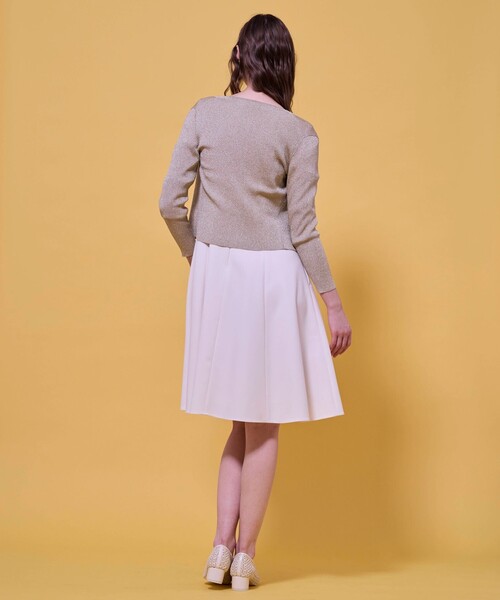 TOCCA(トッカ)の「SPARKLE TOUCH KNIT カーディガン(カーディガン/ボレロ・レディース・ブラック系/ゴールド系・SMALL/MEDIUM)」の10枚目の写真