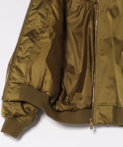 MICHAEL KORS(マイケルコース)の「サテンシーレ ボンバージャケット(ブルゾン・レディース・グリーン系・XS/XXS/S)」の6枚目の写真
