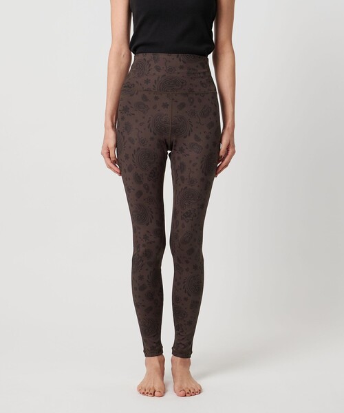 TO UNITED ARROWS（トゥーユナイテッドアローズ）の「＜TO UNITED ARROWS＞CLOUD バンダナプリント レギンス（レギンス/スパッツ・レディース・ダークブラウン/ネイビー・M/S）」の9枚目の写真