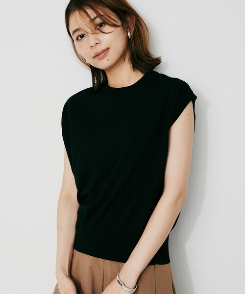 UNTITLED(アンタイトル)の「【TRADITIONAL WEATHERWEAR】AWRE(アウェア)ニットトップス(Tシャツ/カットソー・レディース・ベージュ/ブラック・02)」の1枚目の写真