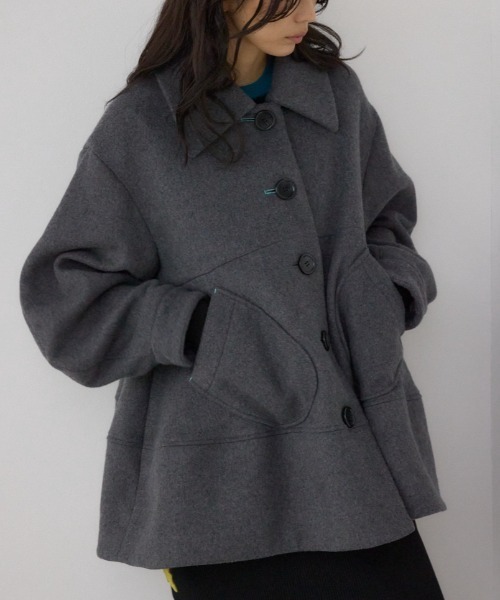 グレー ボリュームスリーブ アウター セール】【PLUS】ボリュームスリーブペプラムコート（ステンカラー