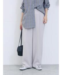 Samansa Mos2 blue（サマンサモスモスブルー）の「【イージーケア・吸水速乾】マルチスタイルタックストレートパンツ（その他パンツ）」