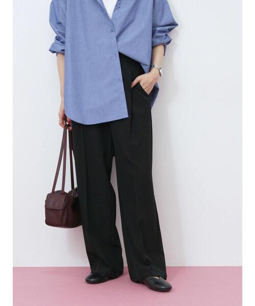 Samansa Mos2 blue（サマンサモスモスブルー）の「【イージーケア・吸水速乾】マルチスタイルタックストレートパンツ（その他パンツ・レディース・ブラック/グリーン/チャコールグレー/ブラウン/グレー・L/S/M/SS）」の2枚目の写真