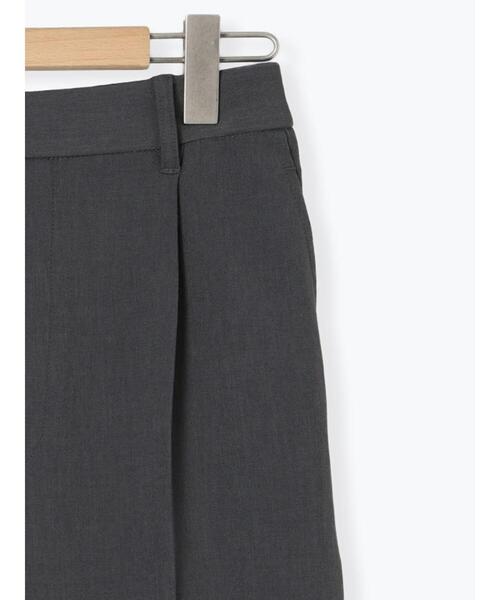 Samansa Mos2 blue（サマンサモスモスブルー）の「【イージーケア・吸水速乾】マルチスタイルタックストレートパンツ（その他パンツ・レディース・ブラック/グリーン/チャコールグレー/ブラウン/グレー・L/S/M/SS）」の7枚目の写真