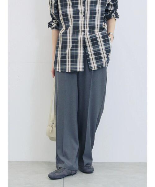 Samansa Mos2 blue（サマンサモスモスブルー）の「【イージーケア・吸水速乾】マルチスタイルタックストレートパンツ（その他パンツ・レディース・ブラック/グリーン/チャコールグレー/ブラウン/グレー・L/S/M/SS）」の12枚目の写真