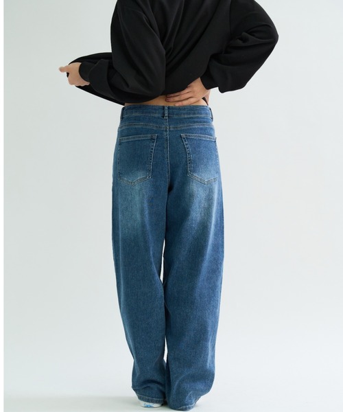 A.D.C.L.(エーディーシーエル)の「ストレッチ バレルシルエット デニムパンツ(デニムパンツ・レディース・ブルー/ネイビー・M/L)」の12枚目の写真