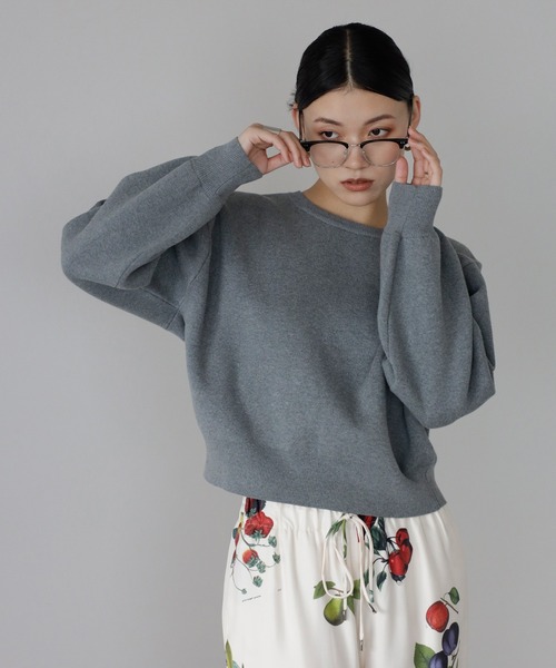 ENC（エンク）の「sweat like knit pullover / スウェットライクニットプルオーバー（ニット/セーター・レディース・ブラウン/グレー/オフホワイト・FREE）」の2枚目の写真