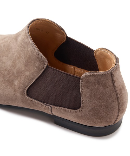 MEN'S BIGI(メンズビギ)の「山羊皮サイドゴアブーツ(ブーツ・メンズ・ベージュ/ブラック・01/03/02)」の16枚目の写真
