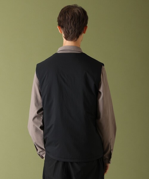 Columbia（コロンビア）の「撥水 通勤対応 COLUMBIA BLACK LABEL／メンズ キャニーベンド ベスト／コロンビアブラックレーベル（ベスト・メンズ・グリーン/ネイビー/ブラック・M/S/XL/L）」の4枚目の写真