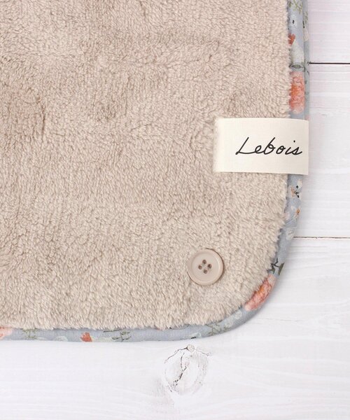 one'sterrace（ワンズテラス）の「【あったか】ルボア ひざ掛け 花柄パイピング（ブランケット・レディース・ベージュ系8/ピンク系9・99）」の4枚目の写真