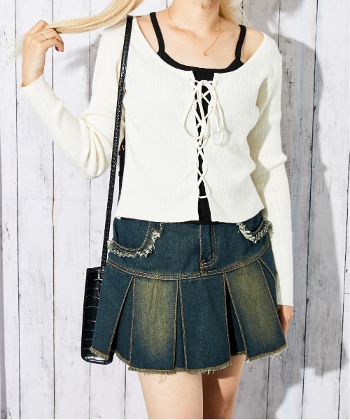 GORGE（ゴージ）の「《レースアップ×フェイクレイヤード》レディース リブニット カーデ トップス ドッキング風 春秋冬（ニット/セーター・レディース・ブラック/オフホワイト/チャコール・F）」の2枚目の写真
