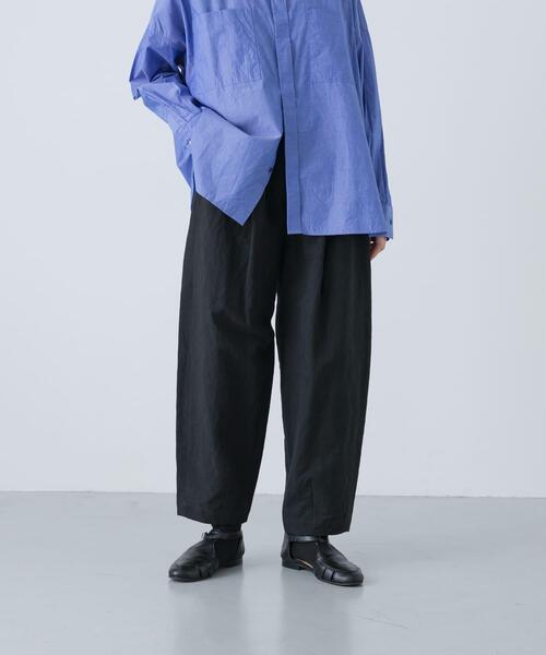 かぐれ（カグレ）の「Loose tapered pants（その他パンツ・レディース・ブラック/ライトベージュ/ベージュ・FREE）」の2枚目の写真