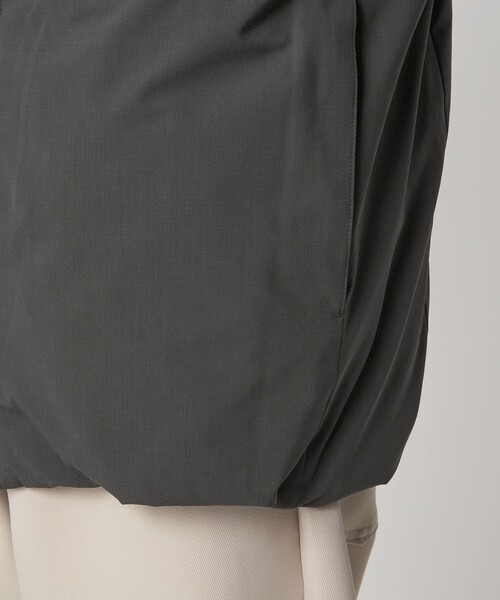 green label relaxing(グリーンレーベルリラクシング)の「T/W フード ダウン ブルゾン(ダウンジャケット/コート・メンズ・ブラック/グレー/ネイビー・S/M/L/XL)」の21枚目の写真