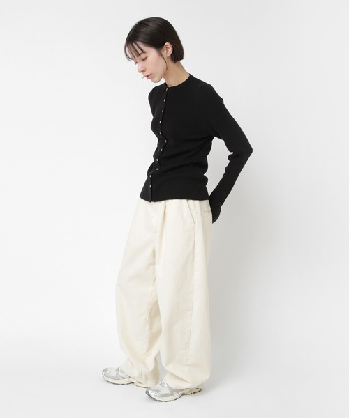 RNA-N（アールエヌエーエヌ）の「R4400 コットンウールクラシックバレルパンツ（その他パンツ・レディース・オリーブ/キナリ/パープル・FREE）」の17枚目の写真