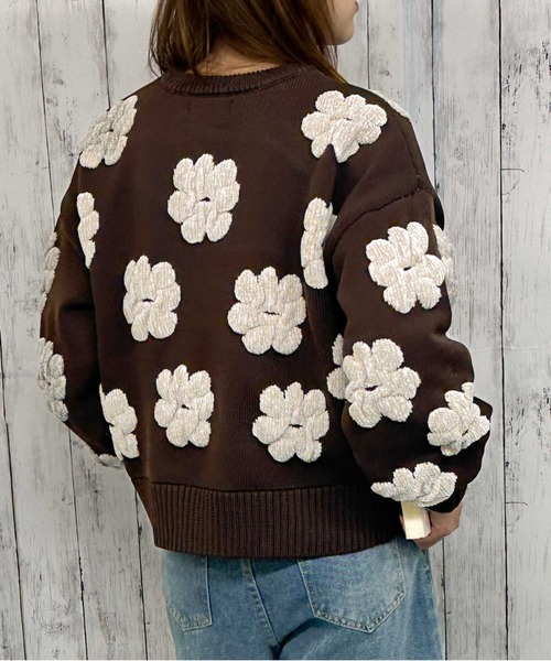 GORGE(ゴージ)の「《フラワーモチーフ×立体デザイン》レディース ジャカードニットプルオーバー ゆるシルエット 秋冬(ニット/セーター・レディース・ブラウン/アイボリー/グレー/ネイビー・F)」の10枚目の写真