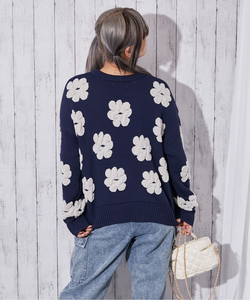GORGE(ゴージ)の「《フラワーモチーフ×立体デザイン》レディース ジャカードニットプルオーバー ゆるシルエット 秋冬(ニット/セーター・レディース・ブラウン/アイボリー/グレー/ネイビー・F)」の18枚目の写真