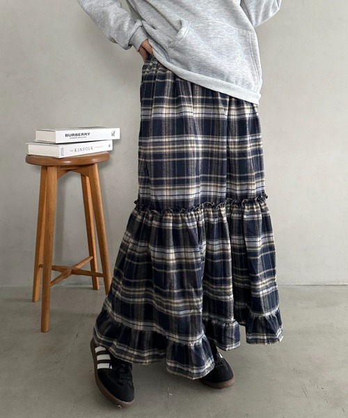 wears(ウェアーズ)の「チェック柄ティアードフリルロングスカート(スカート・レディース・ネイビー/ブラウン・FREE)」の17枚目の写真
