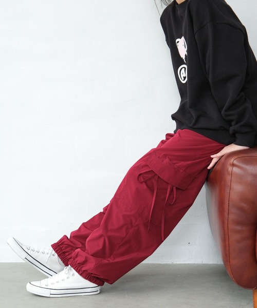GLOBAL WORK(グローバルワーク)の「あったかリボンカーゴパンツ/AND YUA ANY/599701(カーゴパンツ・キッズ・チャコールグレー/レッド・SMALL/MEDIUM)」の9枚目の写真