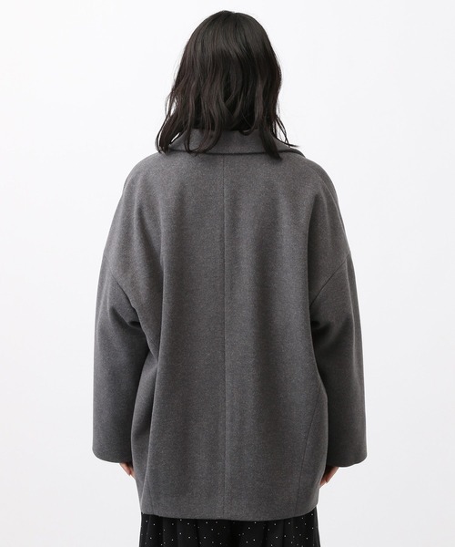 studio CLIP（スタディオクリップ）の「《natural by clip》コクーンミドルコート（チェスターコート・レディース・チャコールグレー/グレイッシュベージュ・FREE）」の13枚目の写真