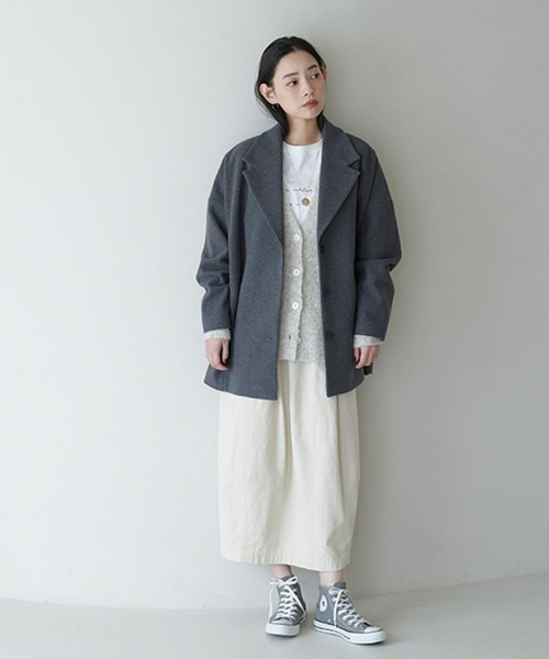 studio CLIP（スタディオクリップ）の「《natural by clip》コクーンミドルコート（チェスターコート・レディース・チャコールグレー/グレイッシュベージュ・FREE）」の6枚目の写真
