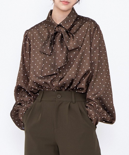 PUNYUS（プニュズ）の「リボン付きドットブラウス（シャツ/ブラウス・レディース・ブラウン/ホワイト/ブラック・3/2/1/4）」の3枚目の写真