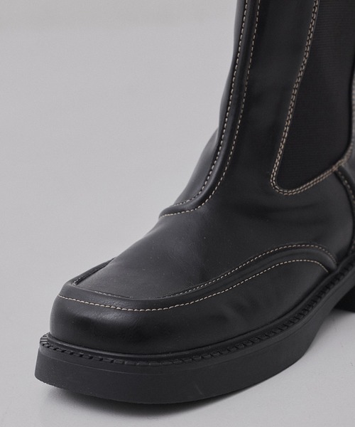PUBLIC TOKYO（パブリックトウキョウ）の「ステッチラインサイドゴアブーツ（ブーツ・レディース・ブラック/ワイン・1/2）」の17枚目の写真