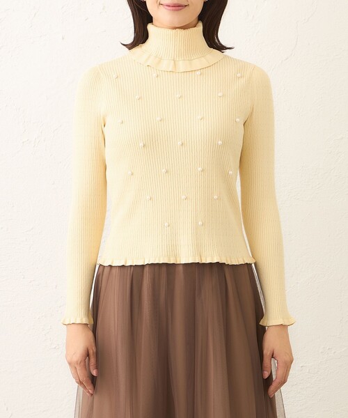 TO BE CHIC(トゥー ビー シック)の「パールビジュー ケーブルリブニット(ニット/セーター・レディース・ピンク系その他2/イエロー/ブラック/オフホワイト・40/42)」の10枚目の写真