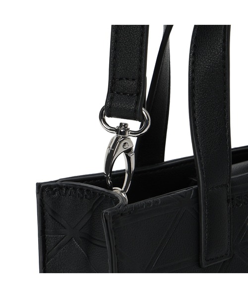 Guess(ゲス)の「FINNEAS Mini Tote トートバッグ (トートバッグ・レディース・ブラック・ONE SIZE)」の11枚目の写真